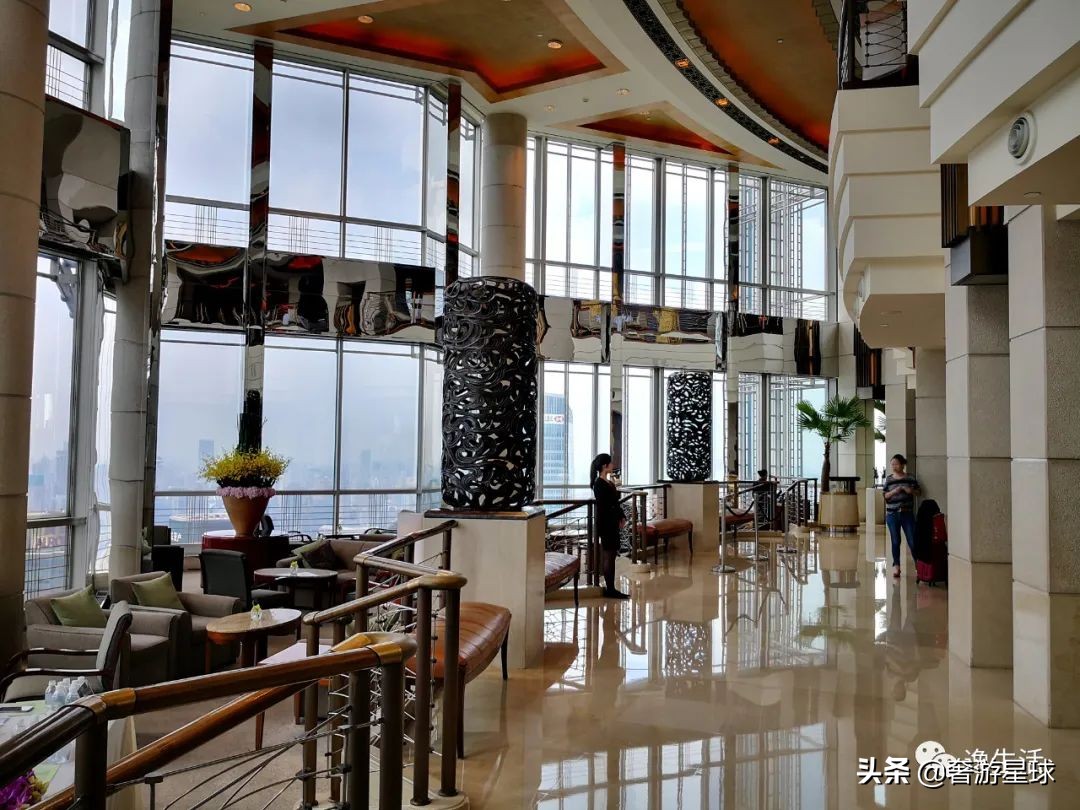 神の战|丽思、柏悦、MO、四季,陆家嘴7大奢华酒店谁是你的最爱?