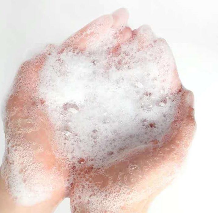 理发店的洗发水都是从哪来的，为什么超市买不到？看完知其猫腻