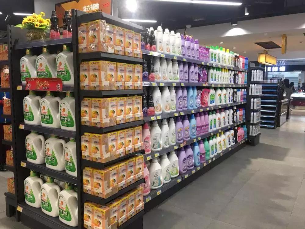 超市五一主题陈列,五一节超市入口创意陈列