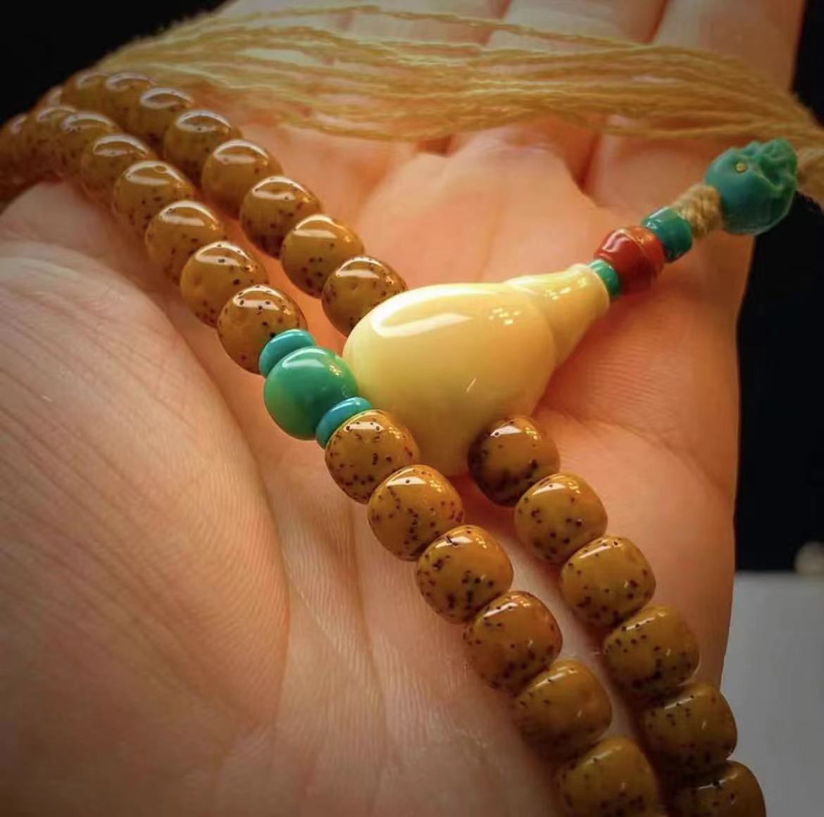 这6种文玩太古怪,这六种文玩一盘就包浆太省事儿了