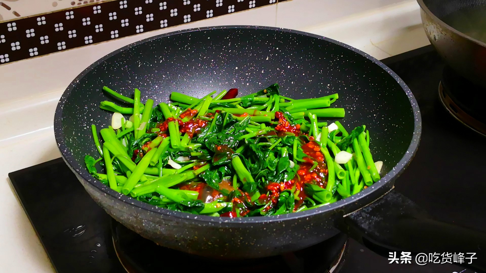 炒青菜记住这3点,怎样炒青菜比较翠绿