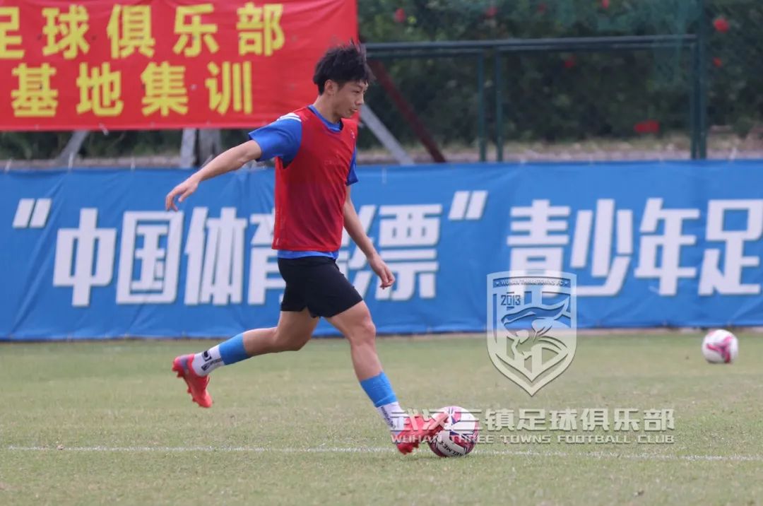 武汉三镇队开启昆明冬训,武汉三镇集训