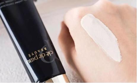 显嫩镜面唇釉推荐平价素颜黄皮,水晶唇釉平价