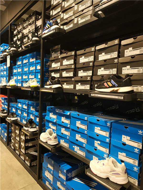 晋江耐克阿迪折扣店,耐克阿迪折扣店的进货渠道在哪儿
