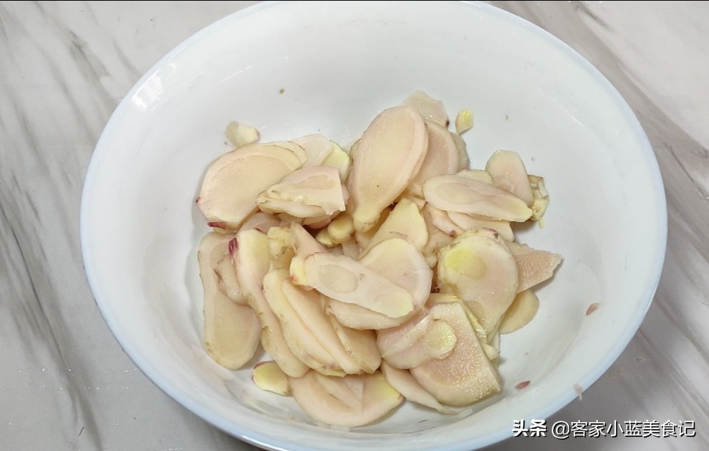 醋泡姜的正确做法视频教程,醋泡姜的正确做法与吃法视频
