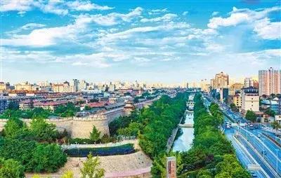 西安入选最幸福城市的新闻发布会,连续十年中国十大最具幸福感城市