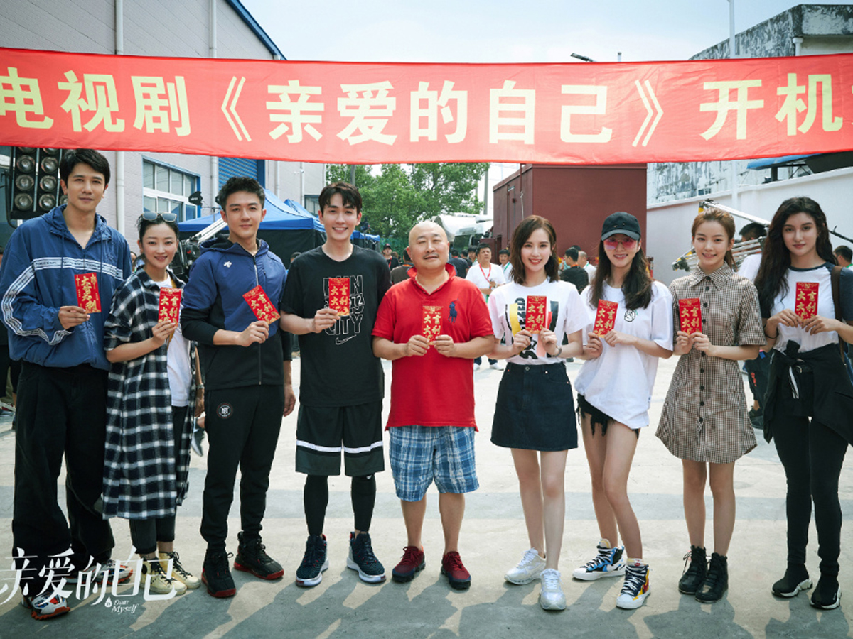 朱一龙穿法,33岁朱一龙有多迷人