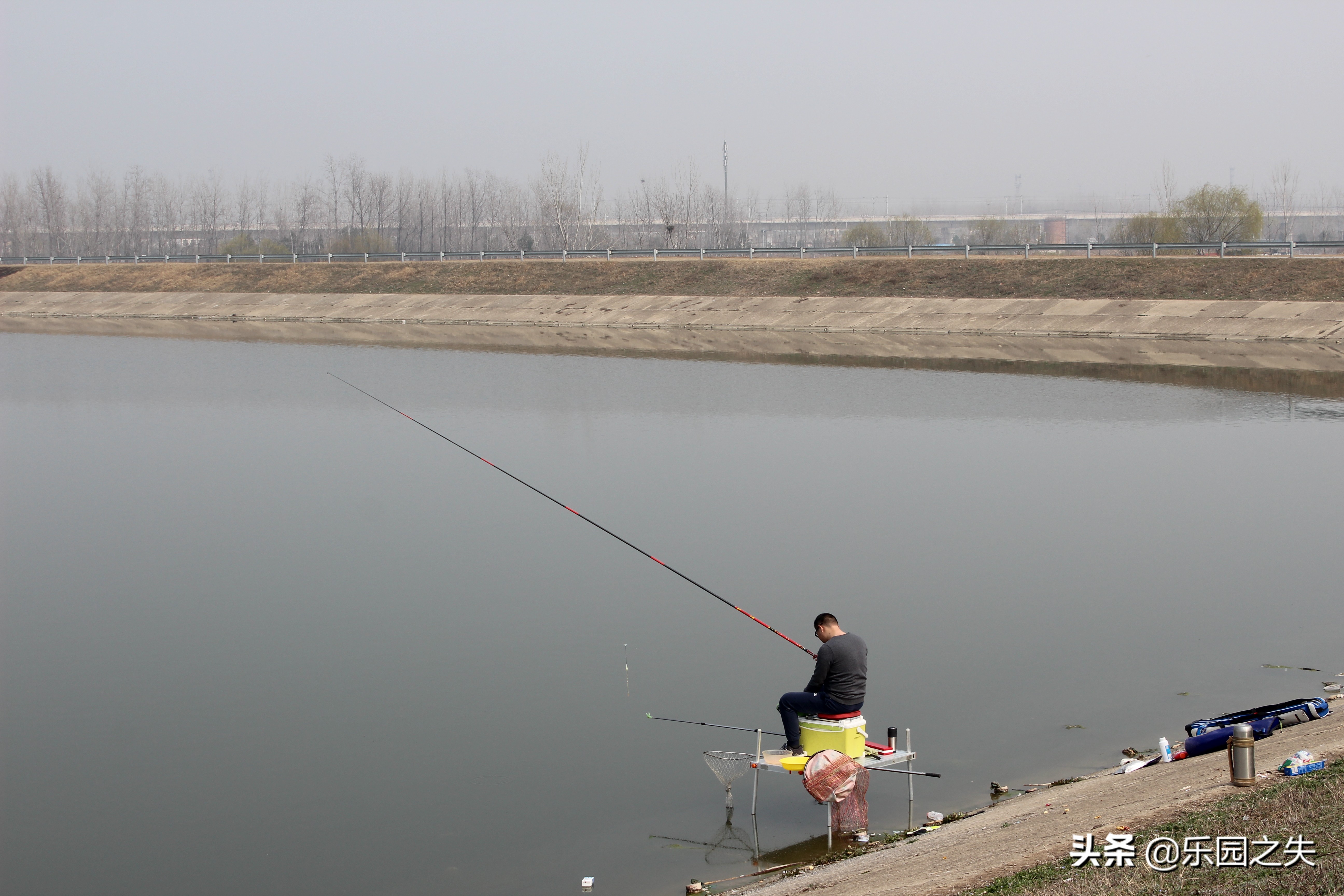 养殖水域钓草鱼,水库钓养殖草鱼用什么饵最好