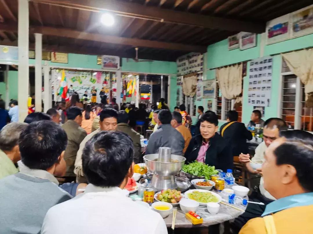 来姐告口岸体验一把非一般的跨境“网”商