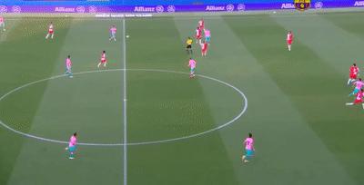 友谊赛简评：中场的衔接出现问题，前场的默契还要增强