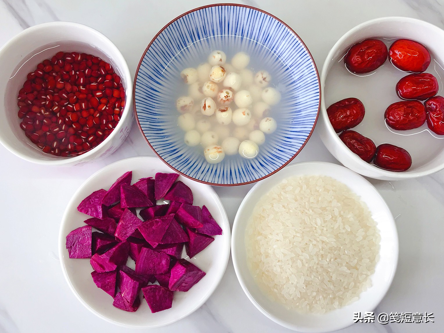 紫薯下锅成墨绿色了,紫薯煮了以后汤怎么变成绿色