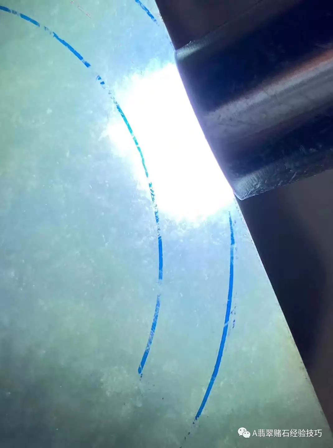 翡翠棉的形成,雪花棉翡翠原石表现