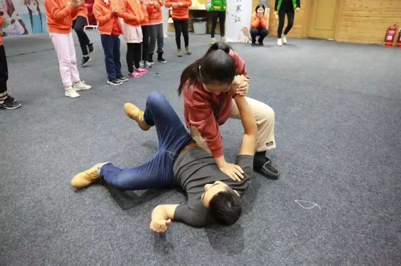 穿越军｜童铁旅气质女孩安全营-懂卫生、懂安全、懂自己