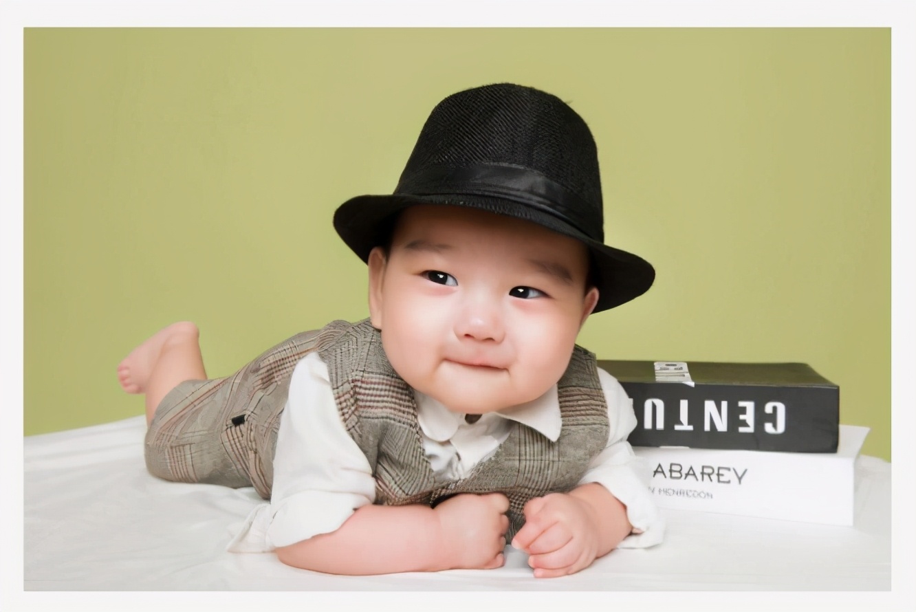 36周2300克早产宝宝要住保温箱多久,24周700克早产婴儿