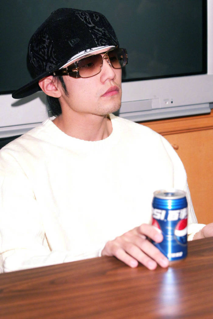 周杰伦乐评之《七里香》:一位华语乐坛天才不可磨灭的,革命之路