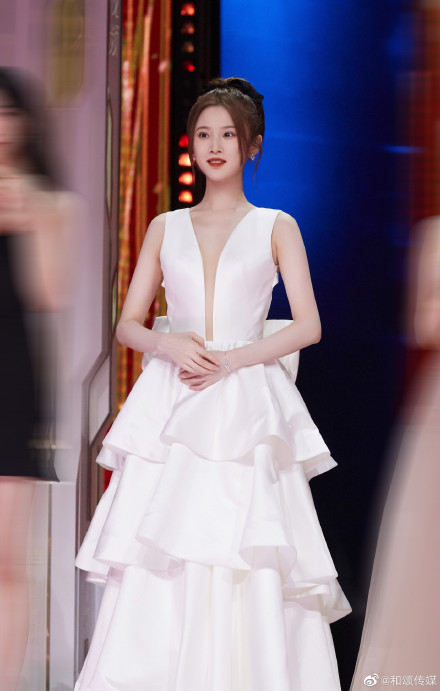 热巴杨幂刘亦菲同台,杨幂热巴刘亦菲高圆圆