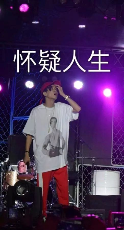 装逼指南｜最近超火的巴黎世家，保龄球家，巴黎大妈，巴塞罗纳