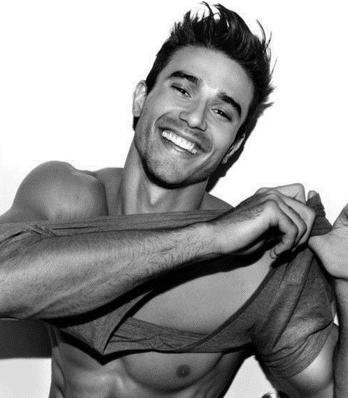 天猫绝了！30+道工序，成人“国宝”八件套仅199，拼多多：算你狠