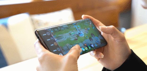 vivonex3搭载骁龙865,vivonex3s瀑布屏观感对比