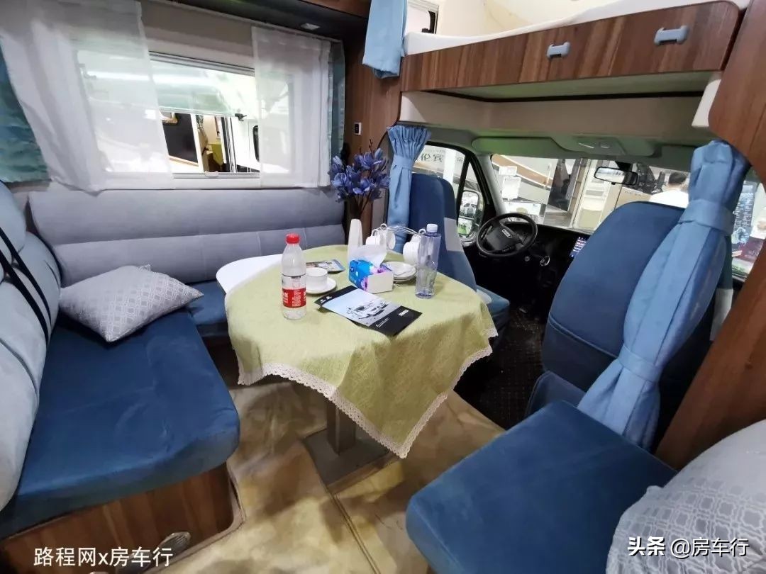 凯伦宾威房车视频,奔驰凯伦宾威24h双拓展旅居房车