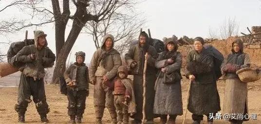 《日光流年》｜比《活着》更沉重，当一个人的死，会“如期而至”