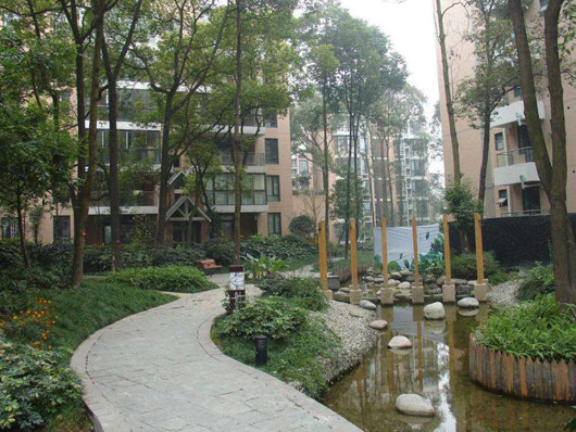 一楼房子的优点和缺点是什么,一楼的房子有哪些缺点