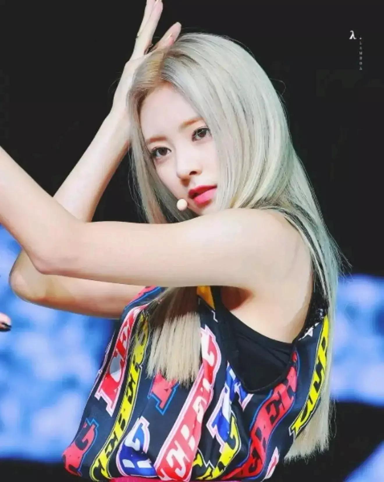 ITZY申宥娜的出道契机，看BTOB演出时因长相漂亮被星探选中