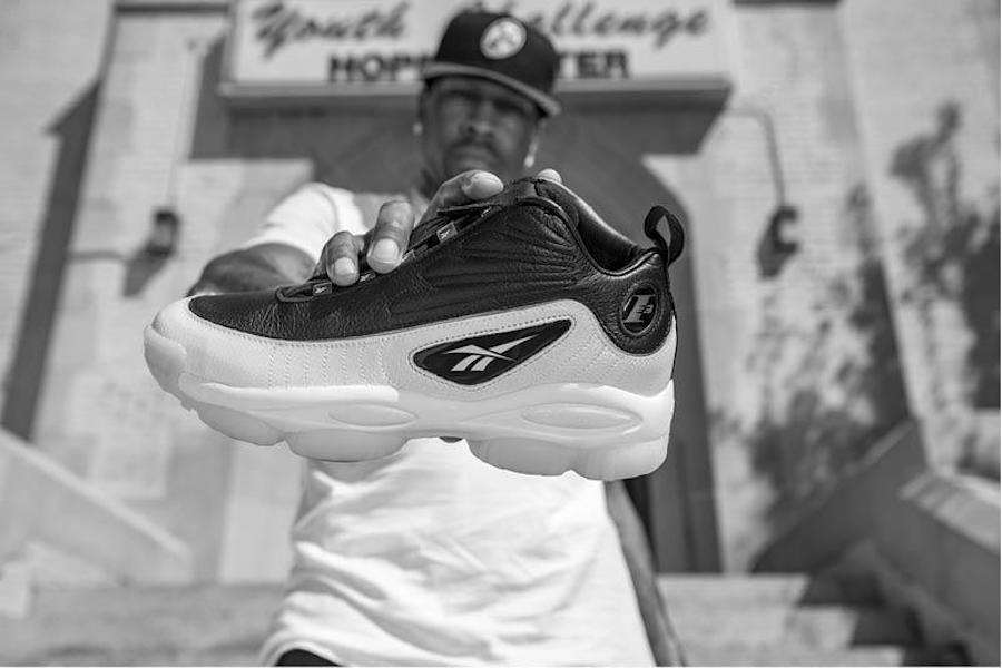 NBA走过73年历史,而篮球鞋变化也是天翻地覆!耐克靠乔丹成霸主