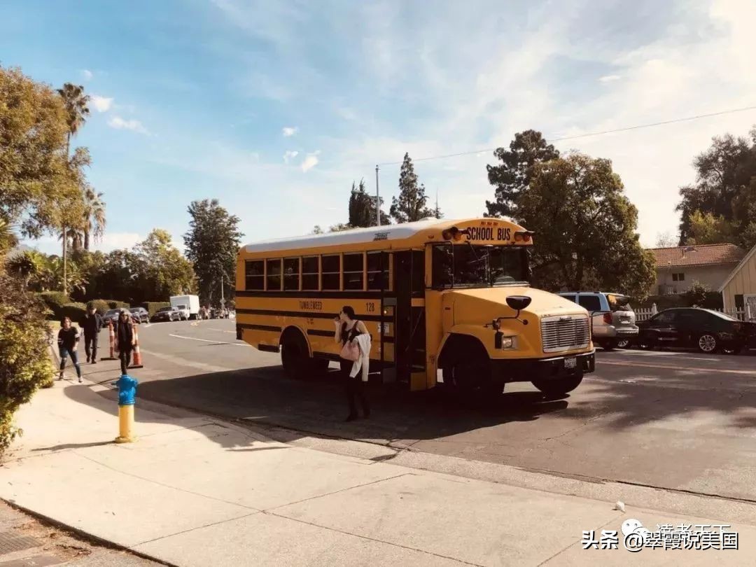 翠霞带你看看洛杉矶的精灵集市