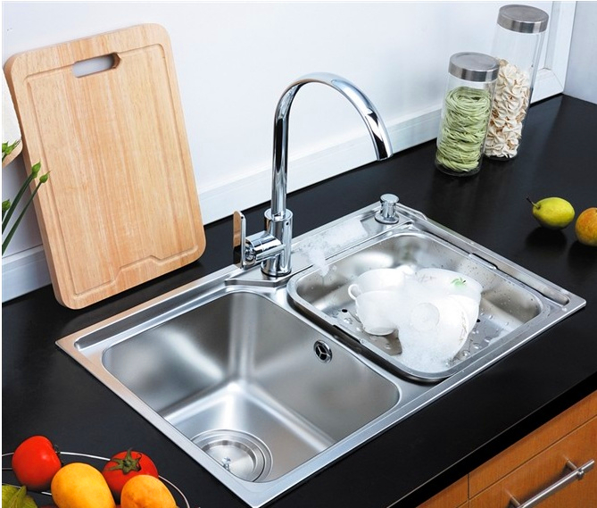 厨房水龙头怎么选角阀避坑,厨房水槽用什么水龙头比较好