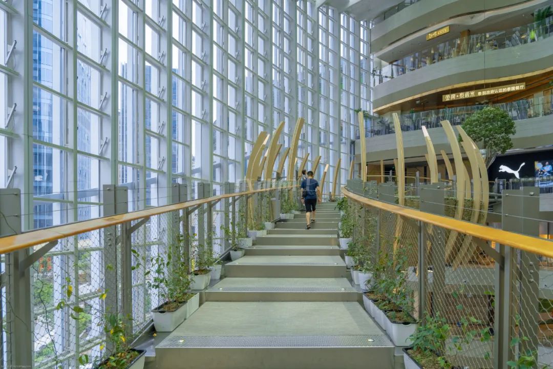 暴走重庆成都,重庆三大核心商圈