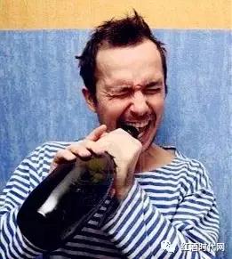 开红酒没开瓶器怎么办,没有开瓶器如何开红酒