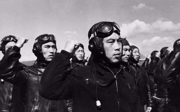 开国少将陈熙之子:志愿军空军首战告捷靠的是“空中拼*刀刺**”