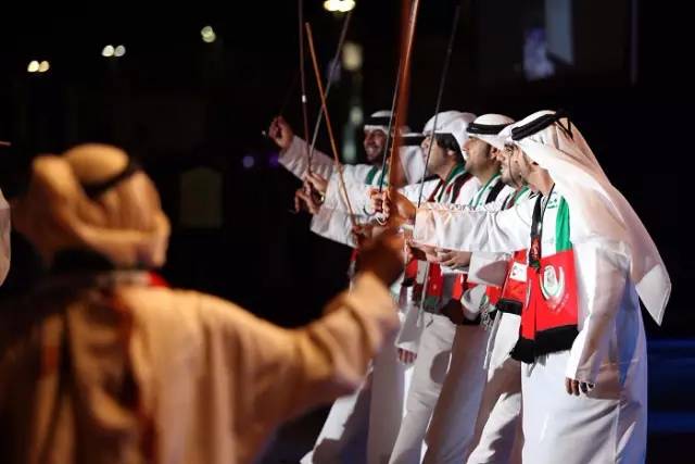 土豪国家迪拜贫穷限制了我的想象,土豪之国迪拜属于哪个国家