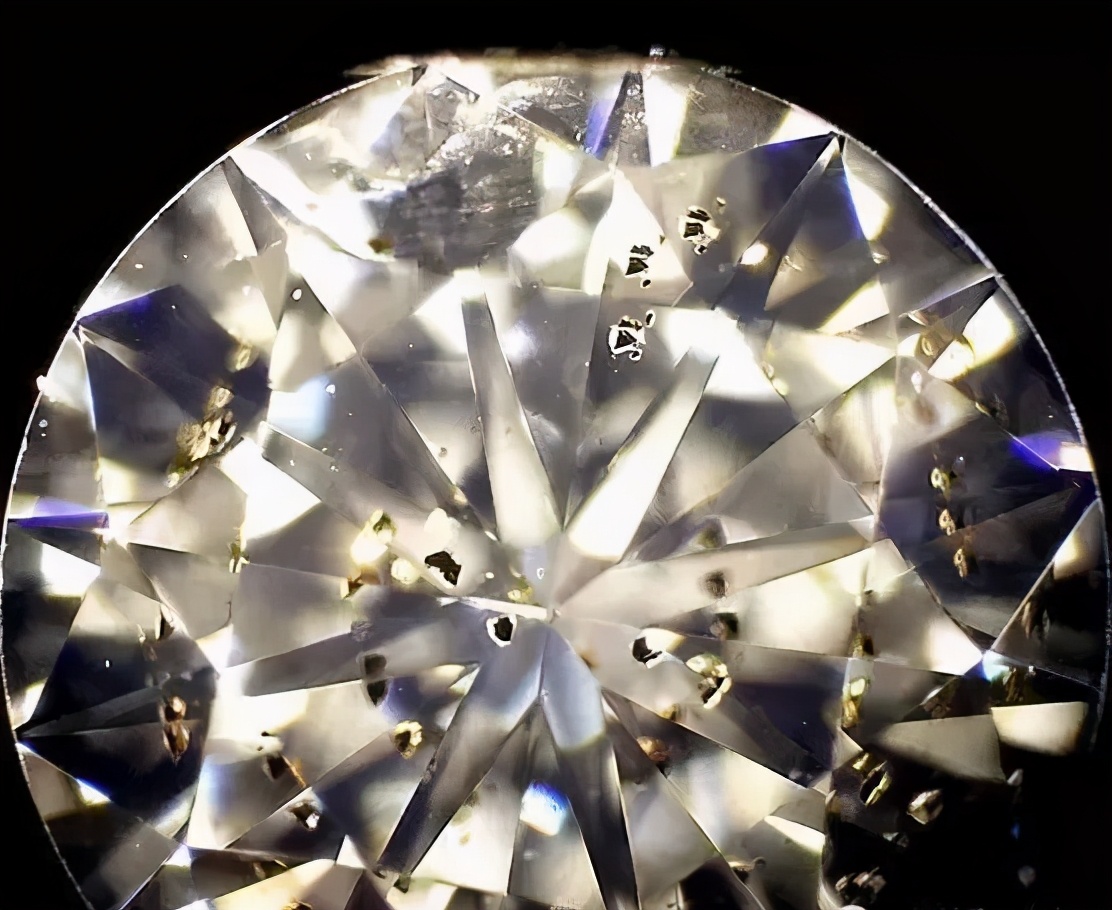 钻石现在还能卖多少钱,钻石大概能卖多少钱