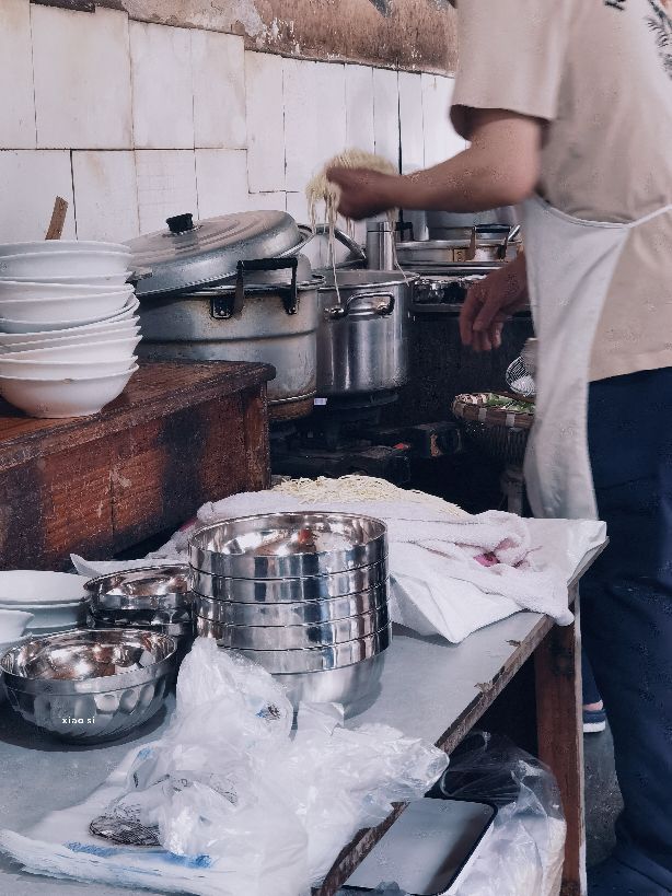 开了一家面馆生意很差,一家开了八年的面馆