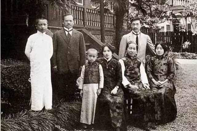 此人太牛,六个儿女,出五个正国级,到*四代第**却只有两个男丁