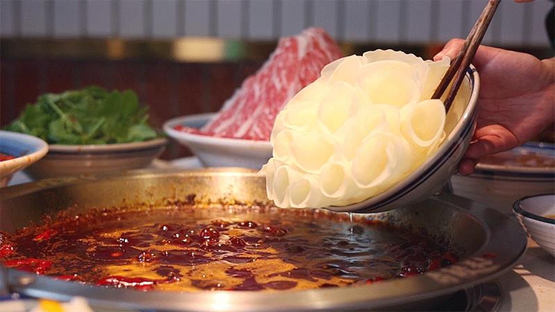 等位2000桌的“卤校长”杀进人广！女生来，免费吃