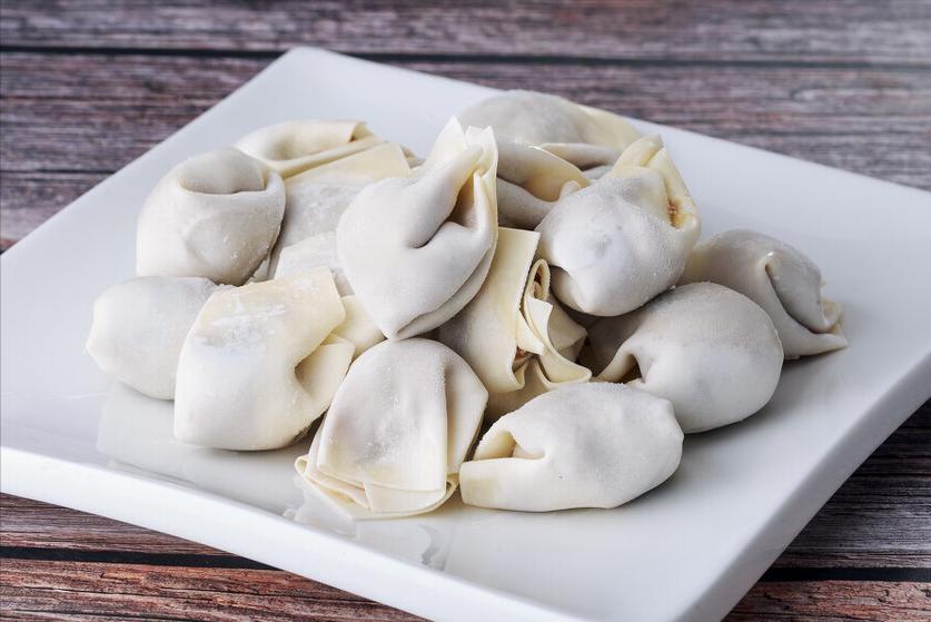 馄饨要好吃汤底是关键素材,馄饨要想做的鲜美秘诀在哪