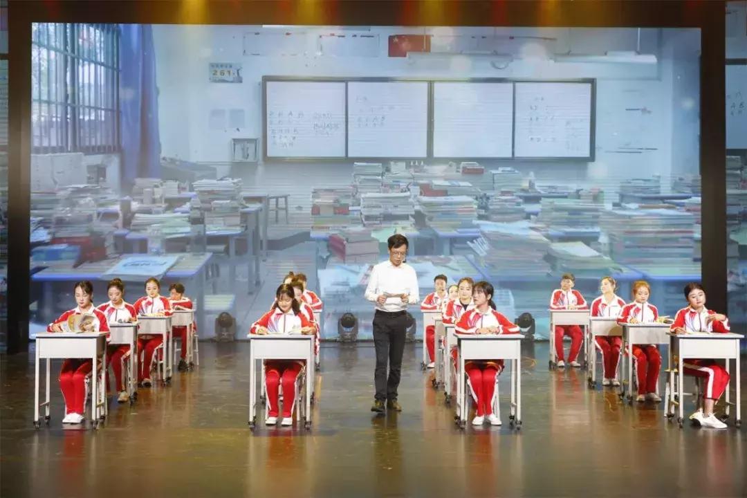 恰同学少年沉浸式演出,恰同学少年比赛现场第一名