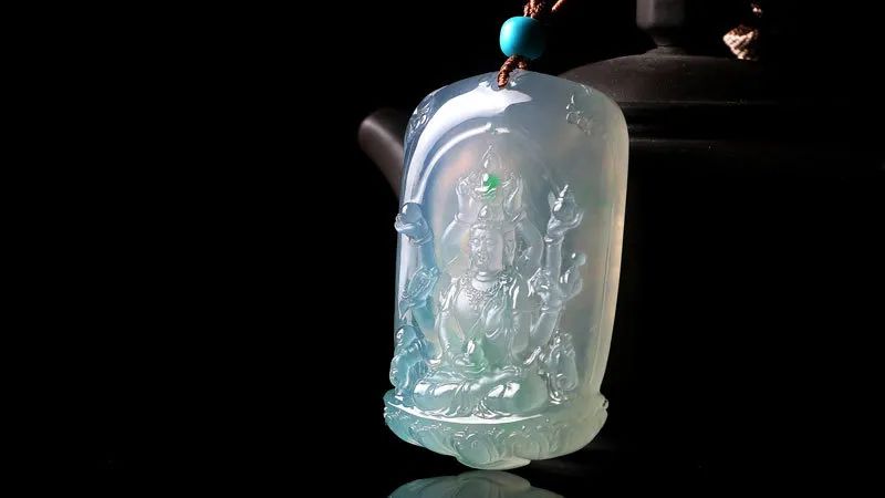 东家秋拍，人人都是“收藏家”