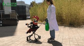 带孩子出门遛娃神器有用吗,带孩子出远门有必要带遛娃神器吗