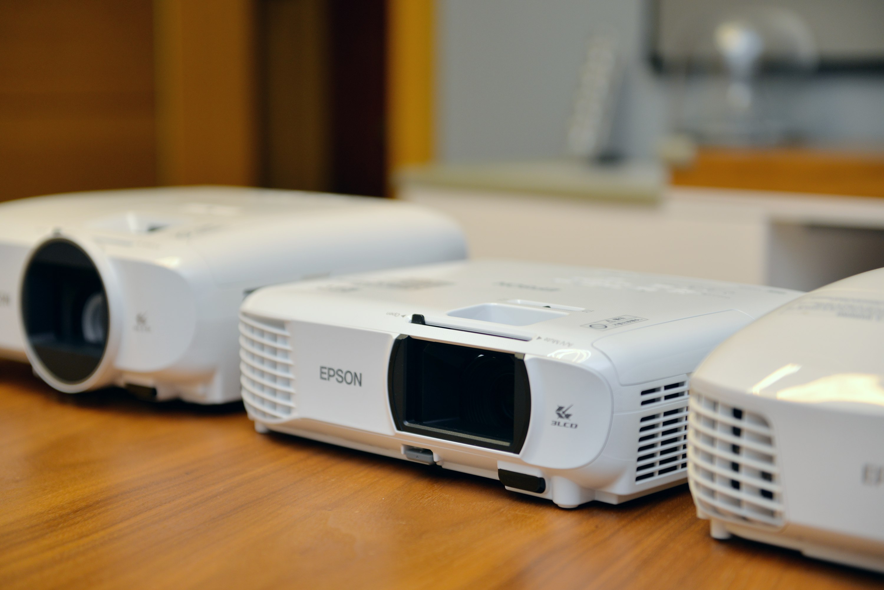 100寸桌面神器,桌面投影神器