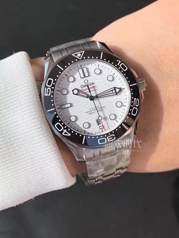 表友晒运动表，最后一个扎心了