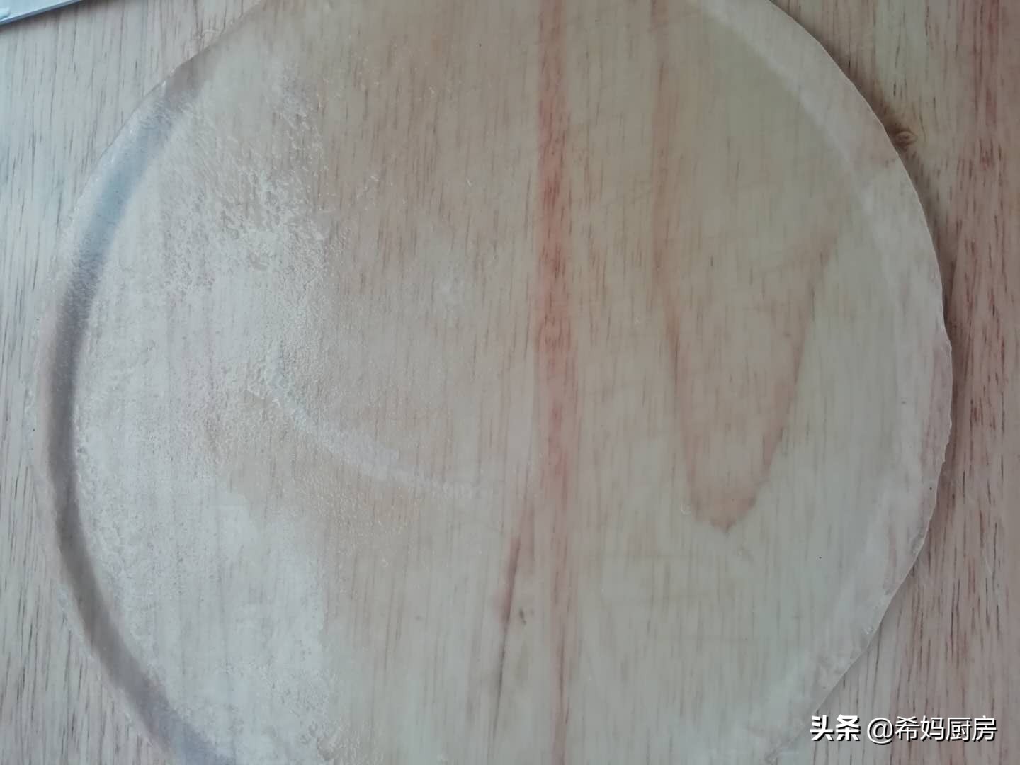 自制红糖凉粉，清凉爽口，两样食材就搞定