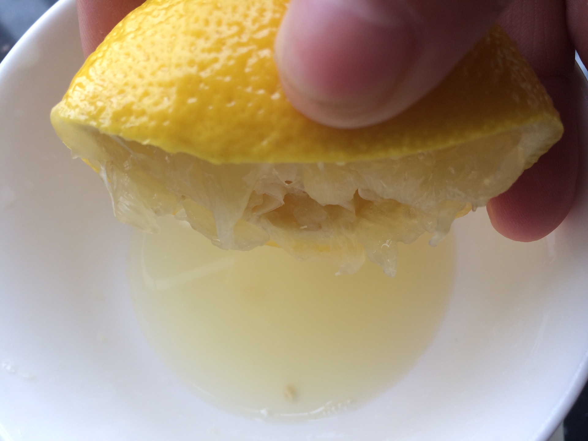 沙拉酱是鸡蛋和油做的吗,少油少糖的熟蛋沙拉酱