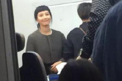 刘海对女星颜值影响堪比“换脸”：有人瞬间变老，有人直接认不出