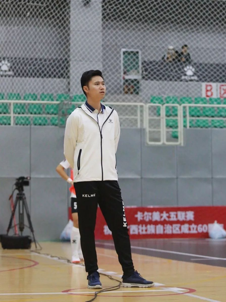 三峡大学5人制足球,三峡大学足球主教练王玮
