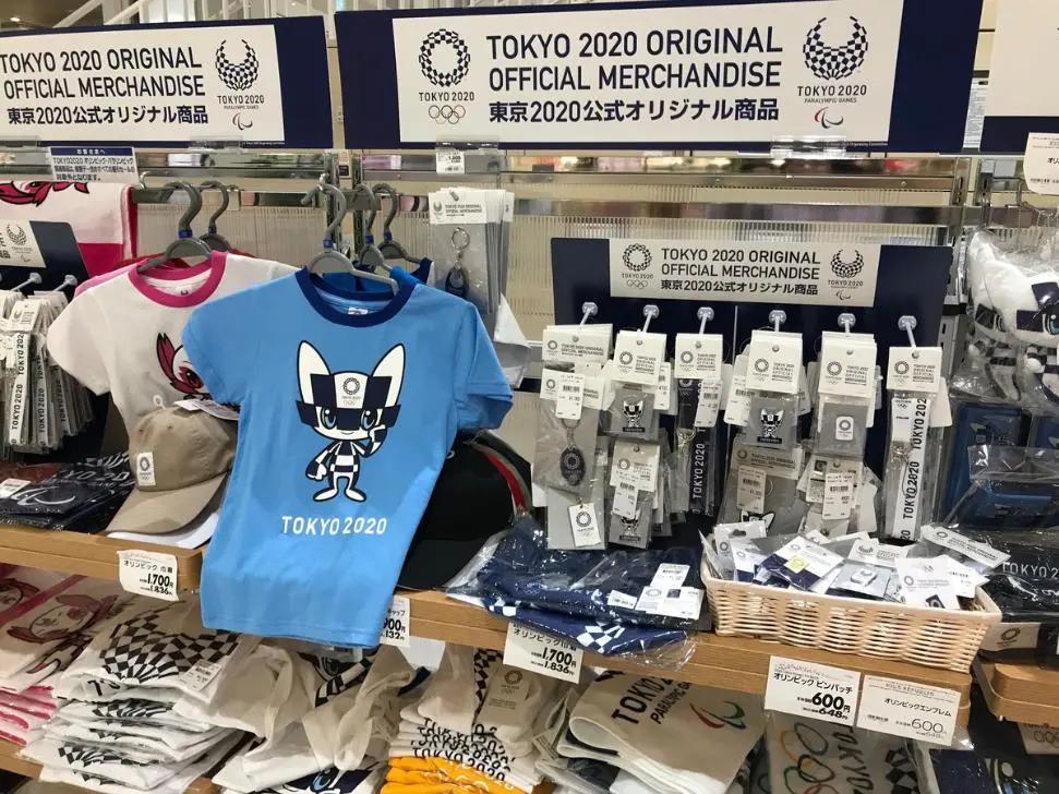 被冠以“素质低”的中国游客,如今成了一些国家最为思念的亲人