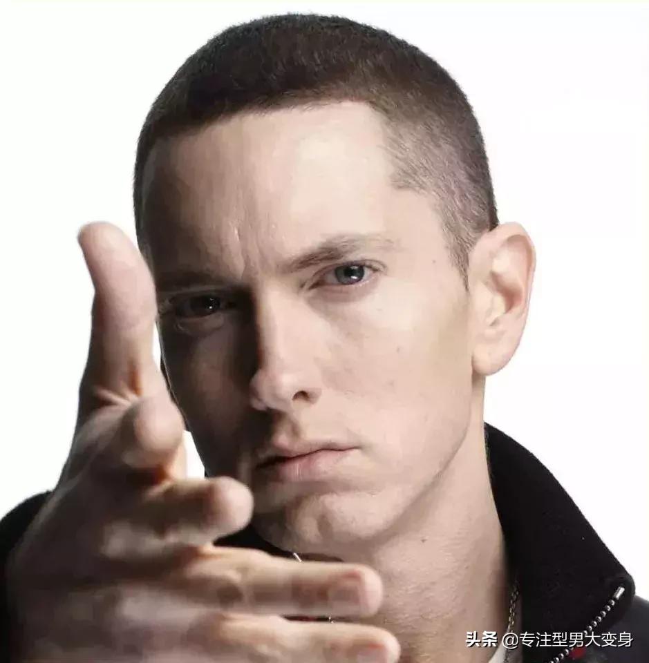 痞帅的寸头男生发型,寸头怎么拍出痞里痞气的感觉